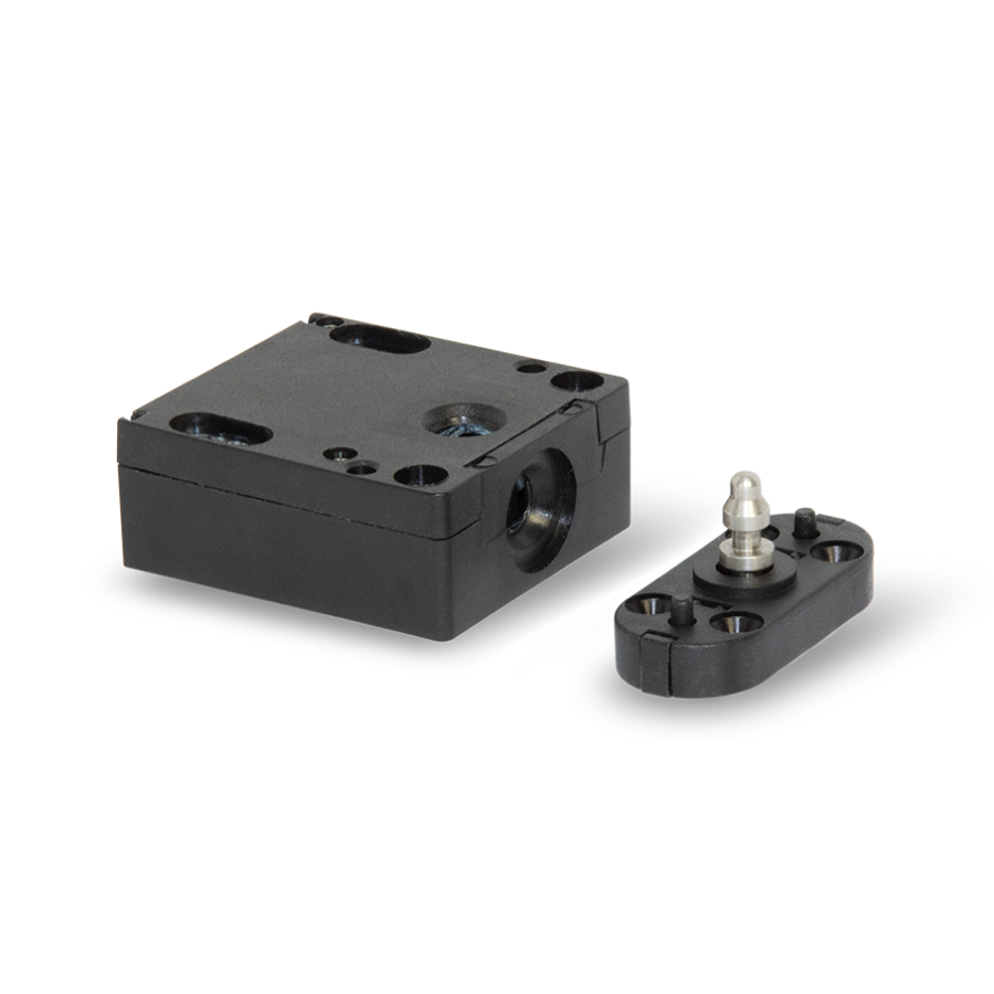 zámek skříňkový s vyhazovací pružinou, plastové tělo 60x45x21,5mm